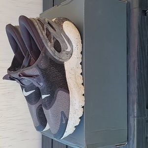 Nike flyease step in